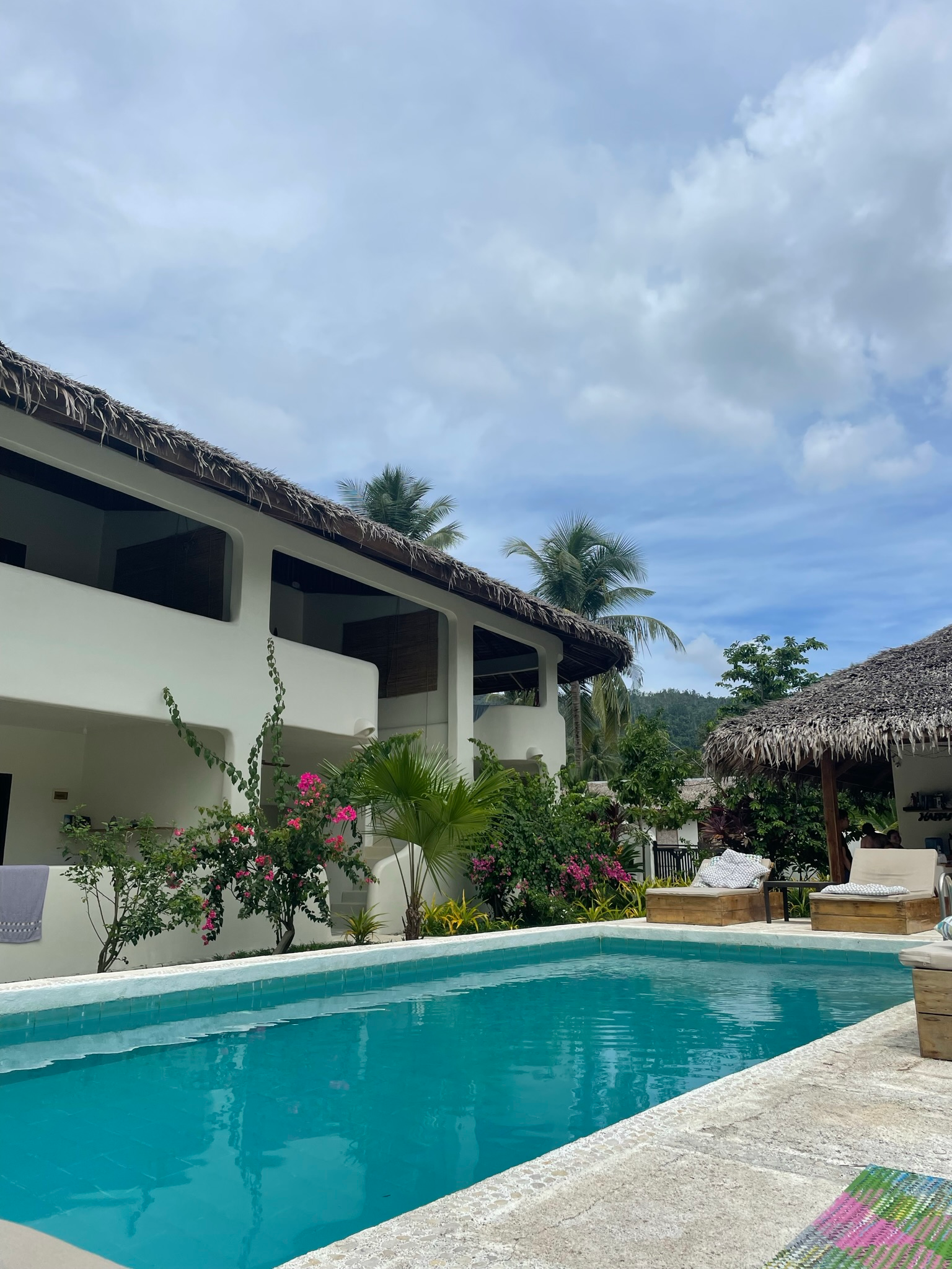 🛏️ Where to Stay in Port Barton?