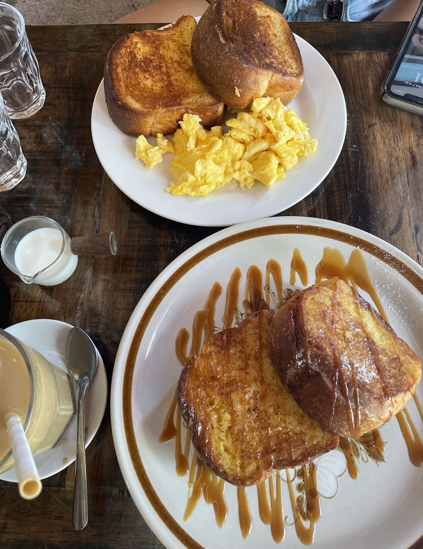 Breakfast in Siargao: Top Spots to Start Your Day 🥐☕